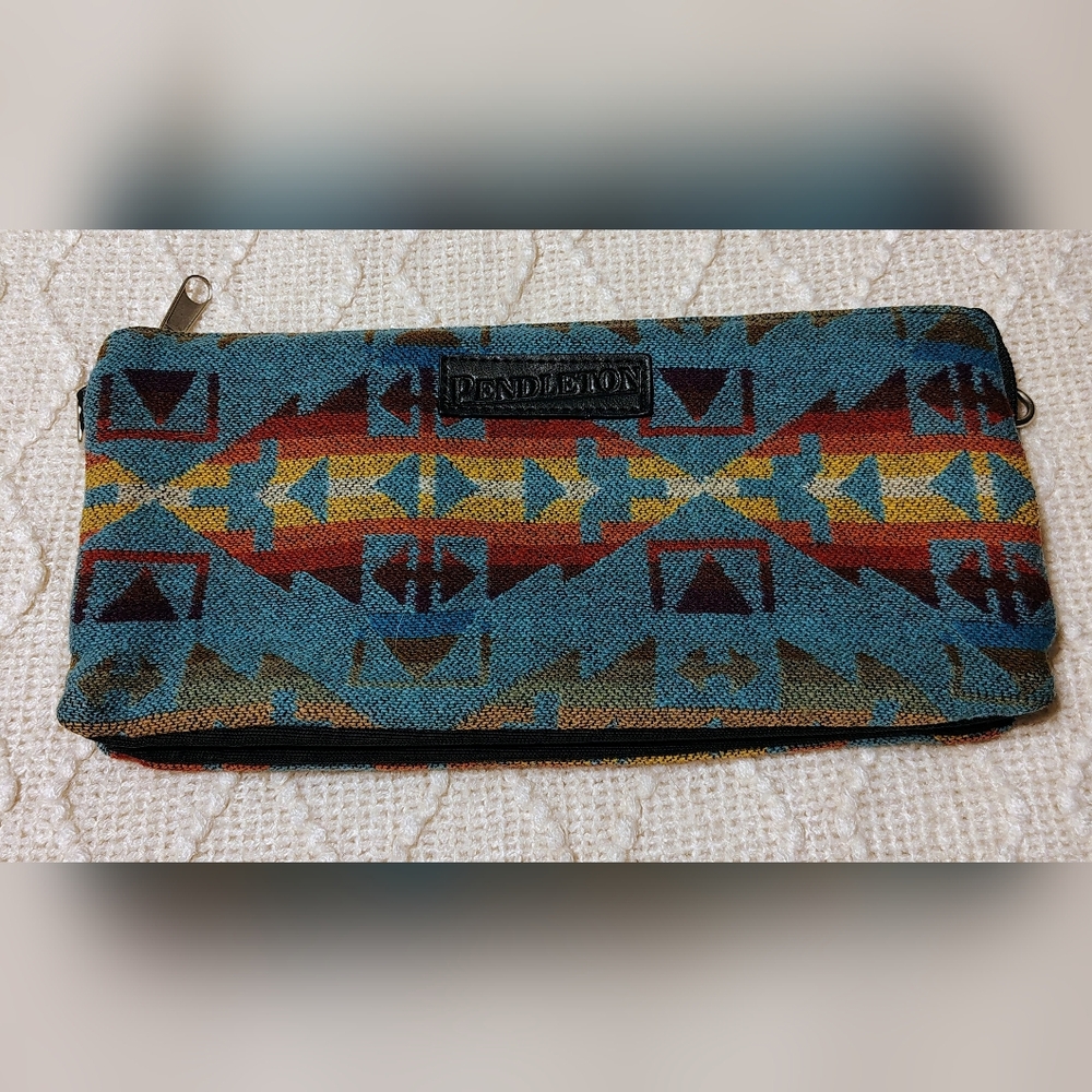 Pendleton Geometric Clutch Purse - image 1